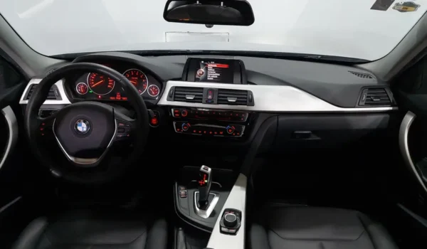 BMW SERIE 3 2017 (38.000KM) LISTO PARA ENTREGAR - Image 6